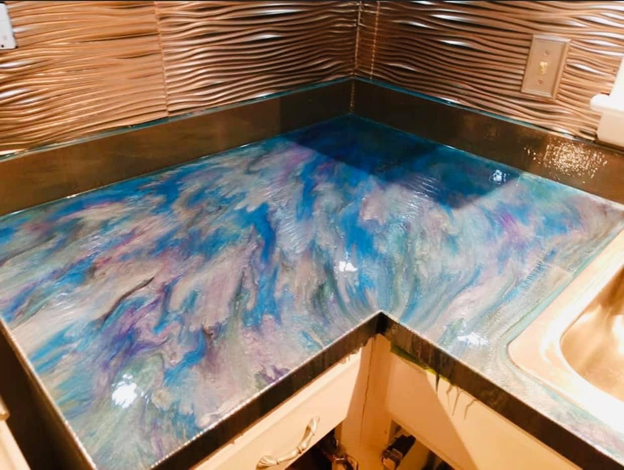 Marble-look epoxy countertop